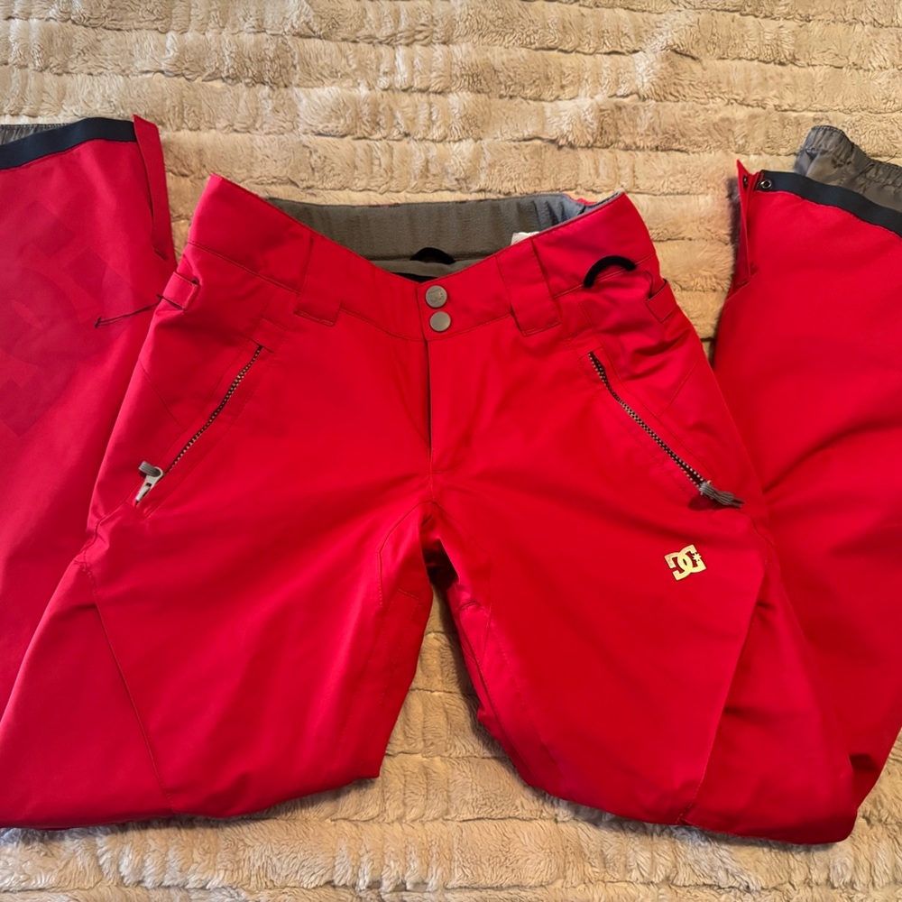 DC Women’s Fitted Snowboard Pants